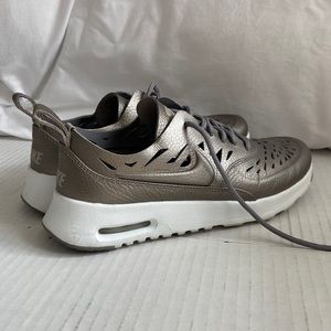 Nike Air Max Thea Joli Metallic Pewter